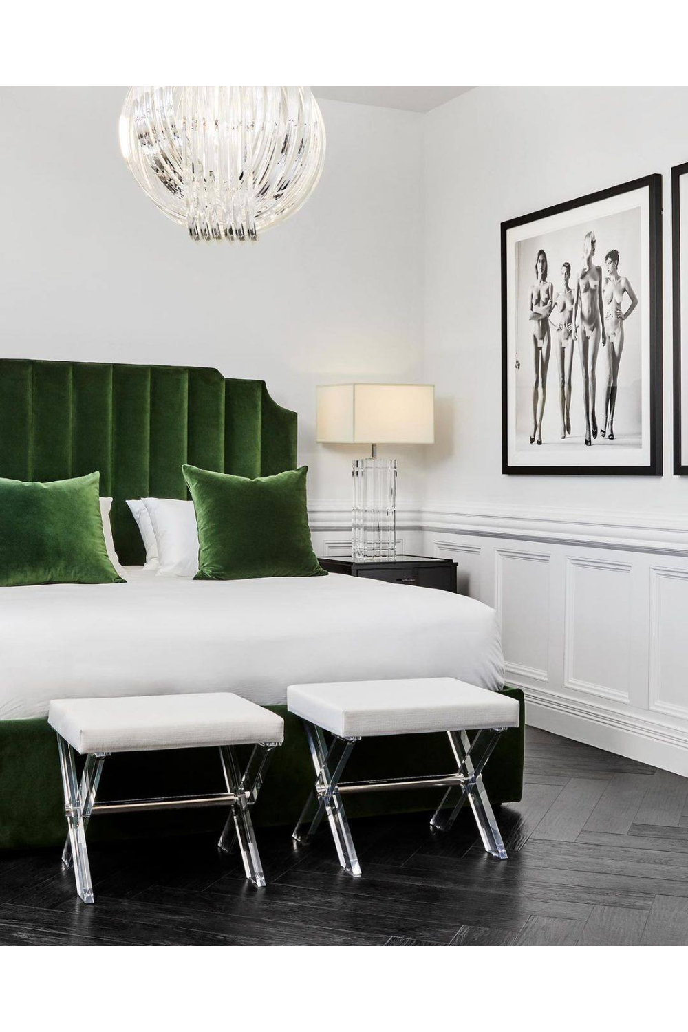 Lucite Loop Chandelier | Eichholtz Marco Polo S | OROA TRADE