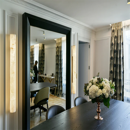 Culoud Modern Alabaster Wall Sconce